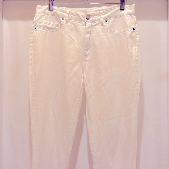 Slightly Worn BCBGeneration Women Skinny Pants Size 30 White - Picture 3 of 13